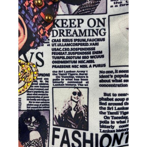 Free Kisses Women's Size M Gray Beaded Fashion QUEEN Drawstring Waist Knit Top - Picture 3 of 5